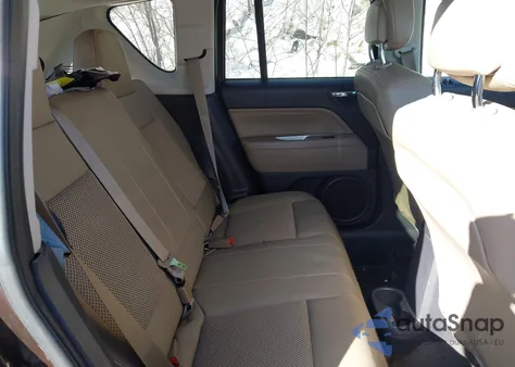 2014 Jeep Compass Latitude из США, поврежденный, VIN 1C4NJDEB4ED730997